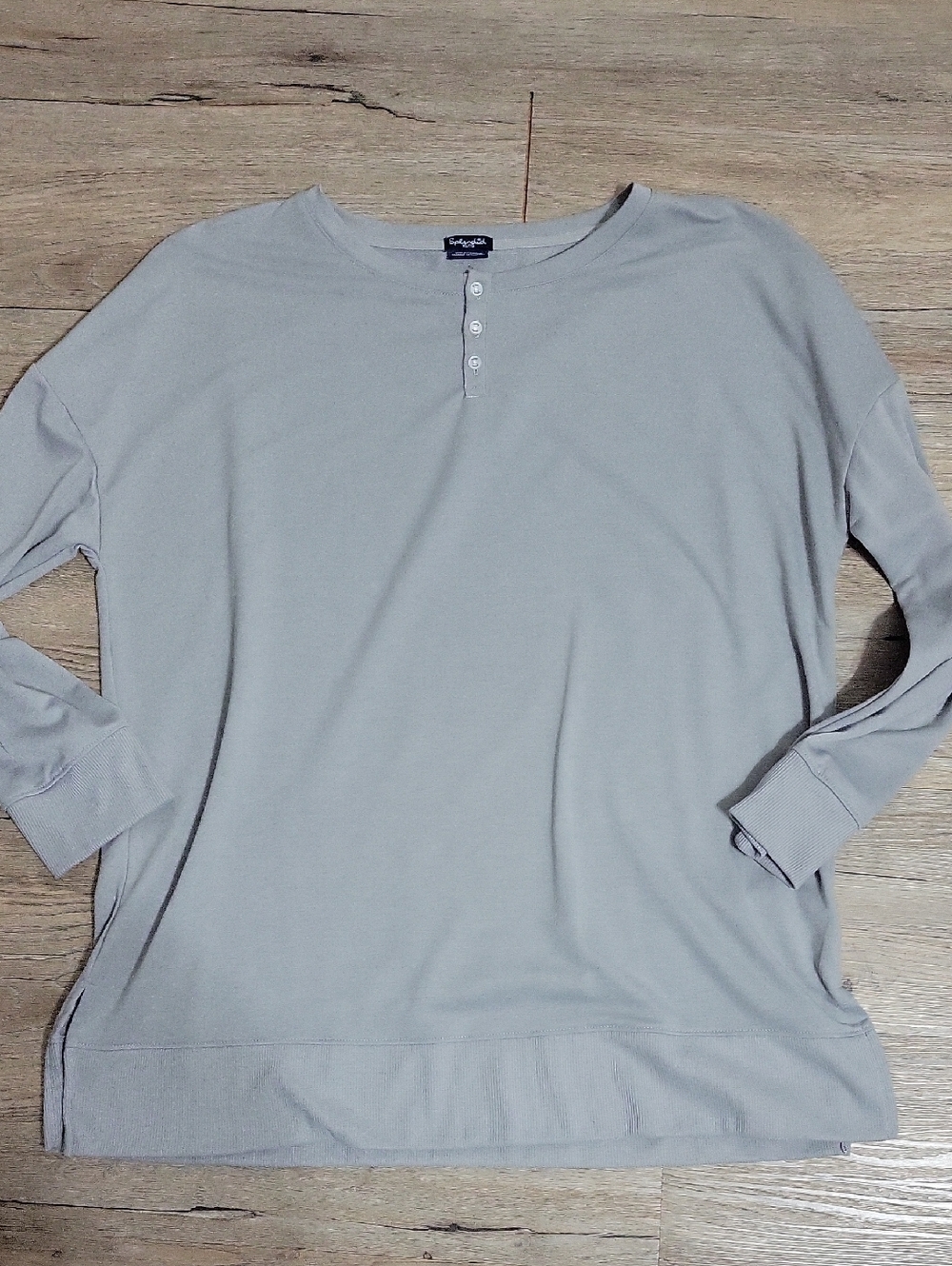 Splendid Light Gray Women's Henley Long-Sleeve Tee